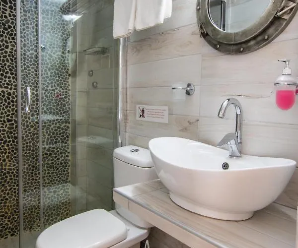 Gorgona Blue شقة *