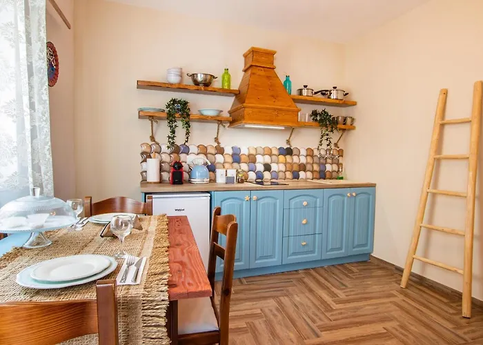 Gorgona Blue كارباثوس